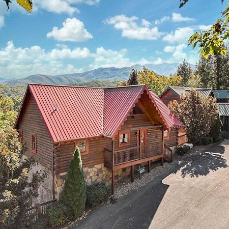 Movie Theater Hot Tub View Mountain Escape Villa Gatlinburg Bagian luar foto