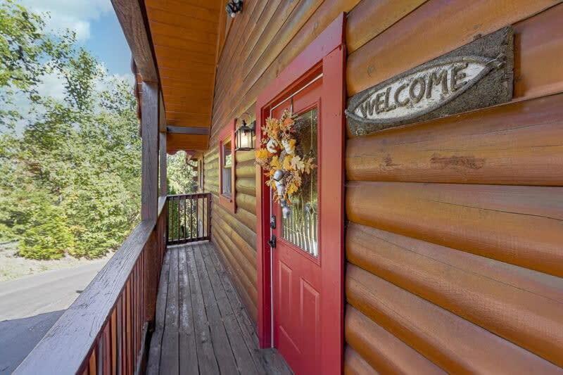 Movie Theater Hot Tub View Mountain Escape Villa Gatlinburg Bagian luar foto